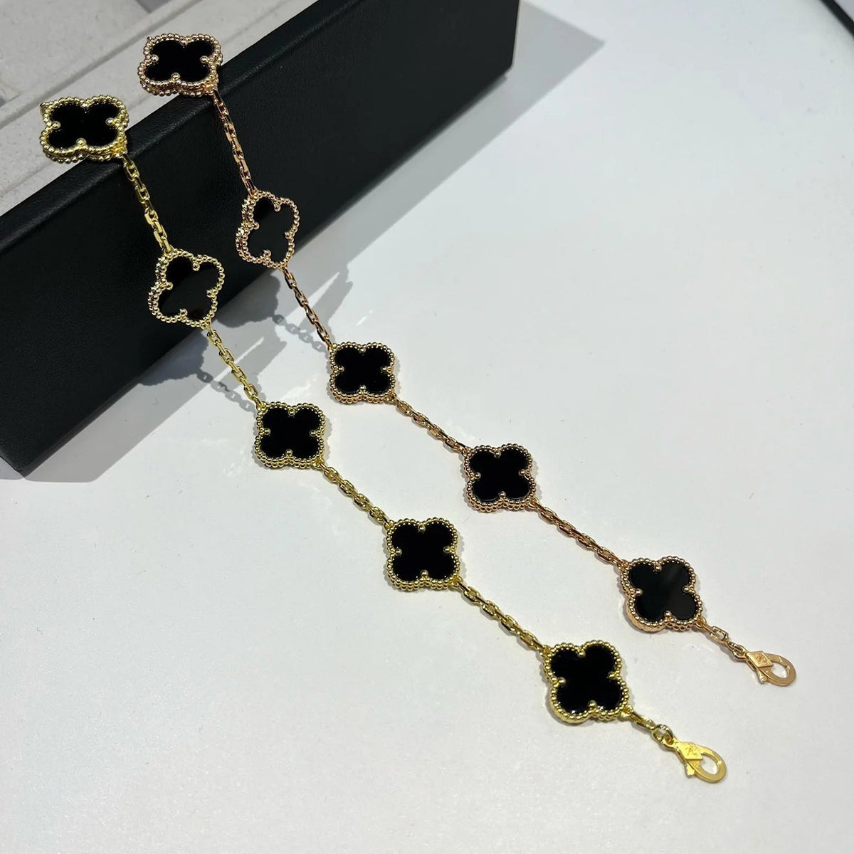 Clover  5 Motifs Black Onyx Bracelet – LUX VERSE Luxury Designer Fashion Outlet