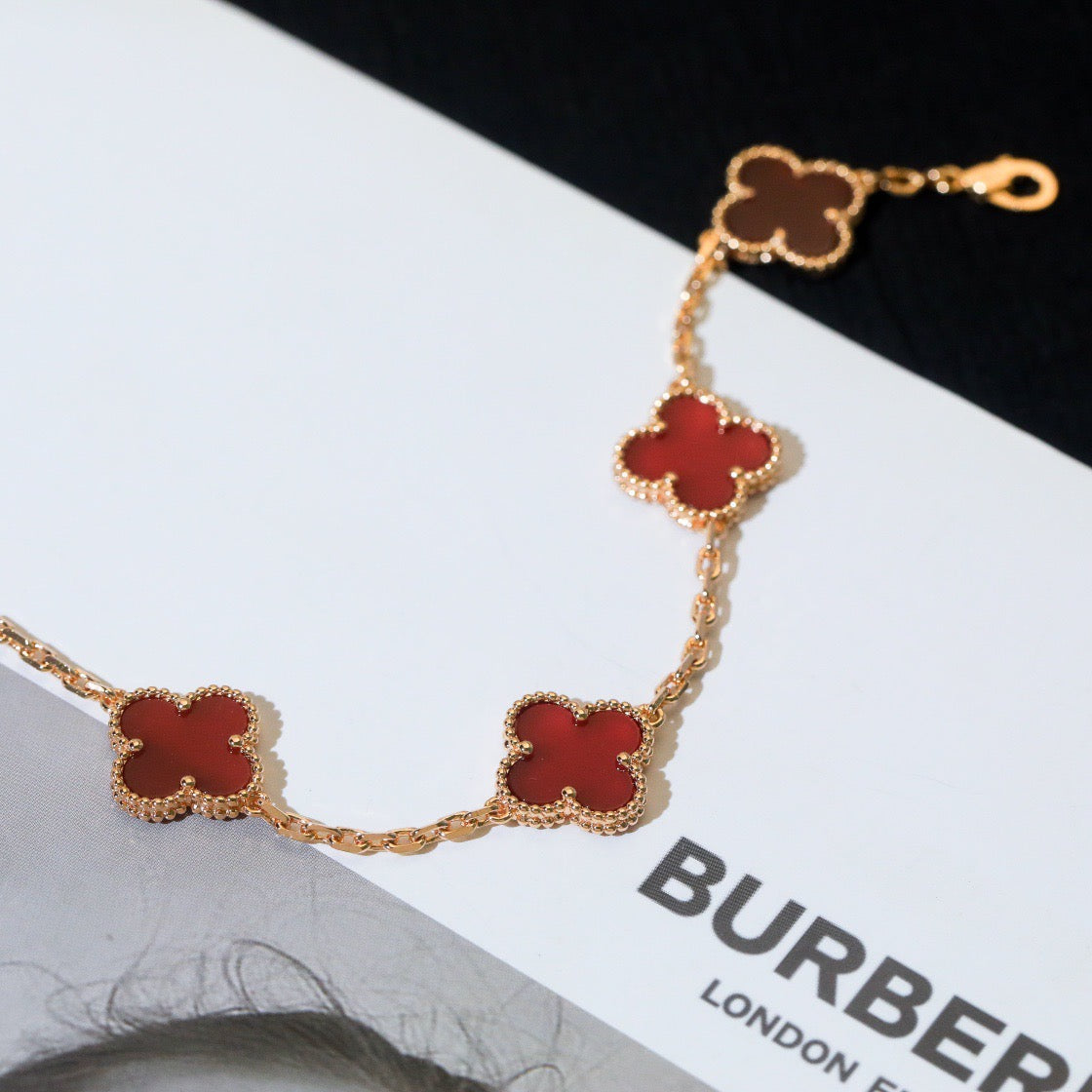 Clover 5 Motifs Red Agate  Bracelet – LUX VERSE Luxury Designer Fashion Outlet