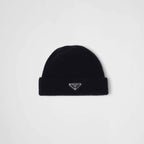 Wool and cashmere beanie – this elegant, modern beanie is made of fine wool and cashmere – LUX VERSE Luxury Designer Fashion Outlet