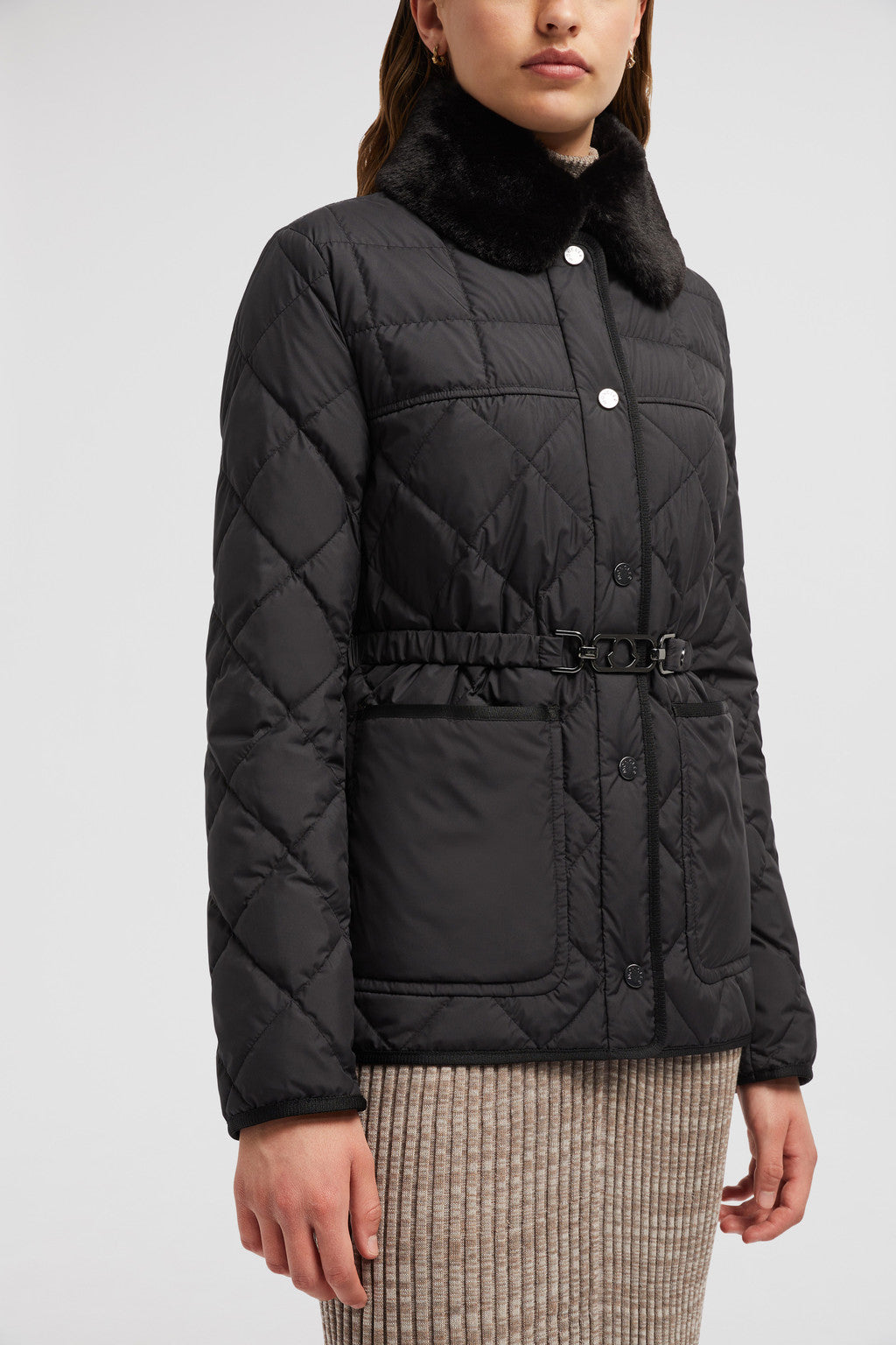 Cygne Short Down Jacket – designed for sophisticated women with a timeless style, the Cygne down jacket is – LUX VERSE Luxury Designer Fashion Outlet