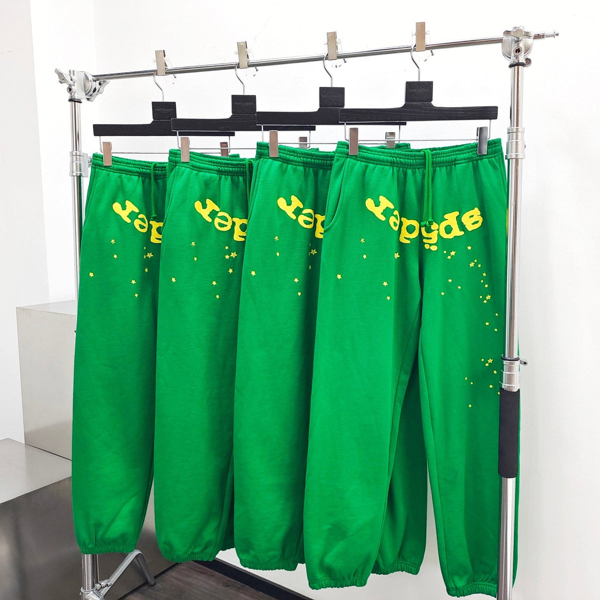 Grüne Baumwoll-Jogginghose mit Grafik - Herren