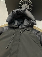 Schwarz-weiße Steppjacke für Herren