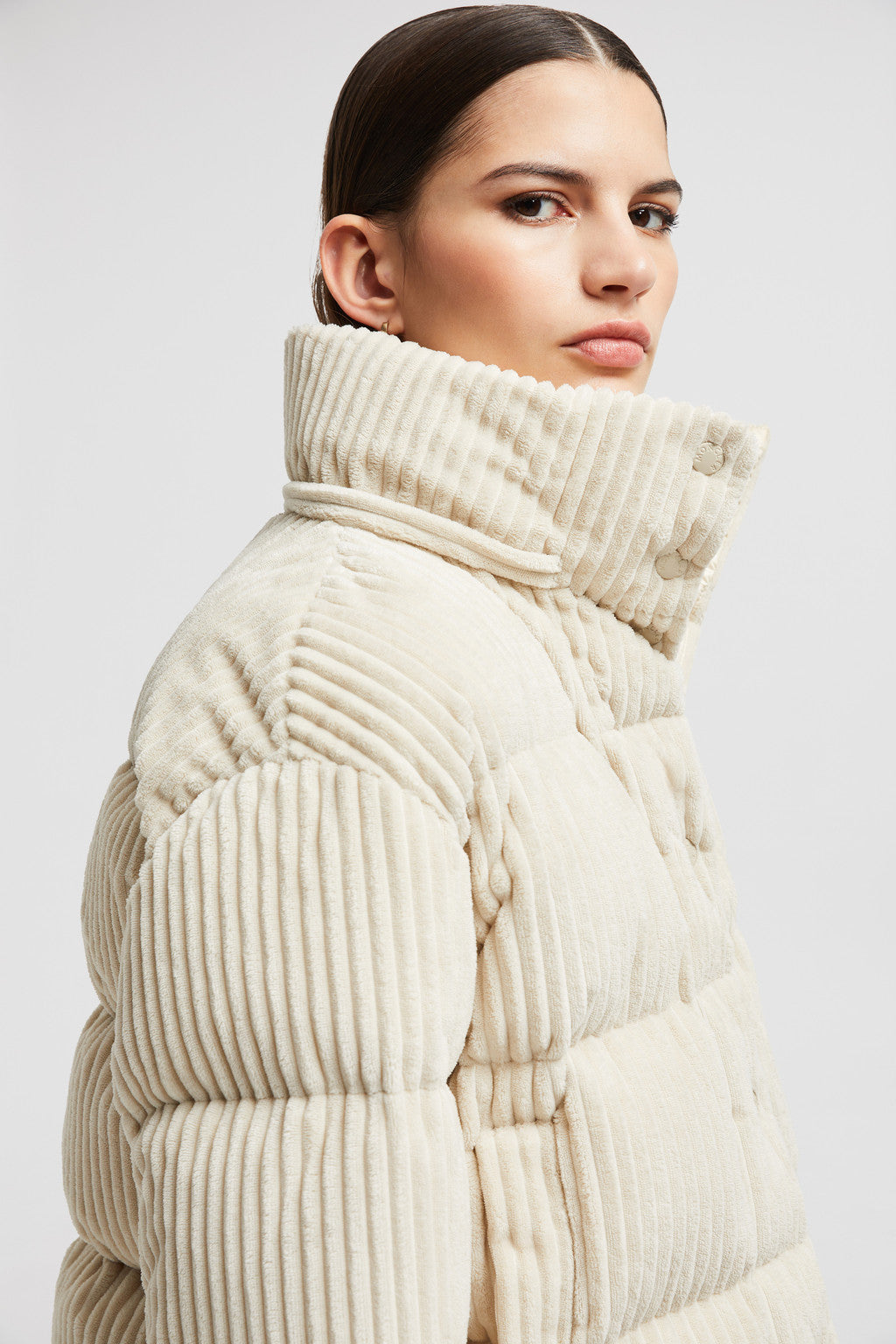 Daos Corduroy Down Jacket – an exploration of creativity and individuality, the Daos down jacket is crafted – LUX VERSE Luxury Designer Fashion Outlet