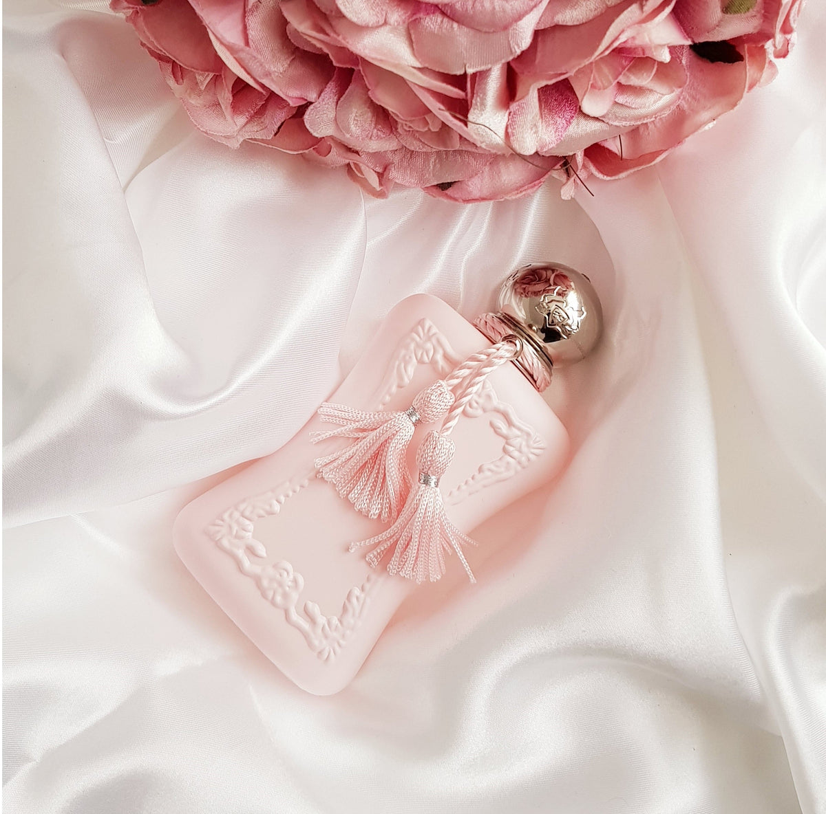 Delina by Parfums de Marly 2.5 oz EDP for women – vanilla, musk and cashmeran will wrap you in a feeling of warmth and – LUX VERSE Luxury Designer Fashion Outlet