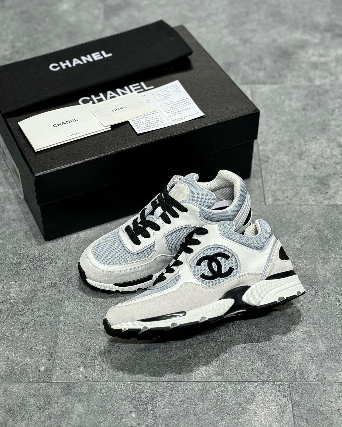 White Mesh Colourblock Chunky - Women's