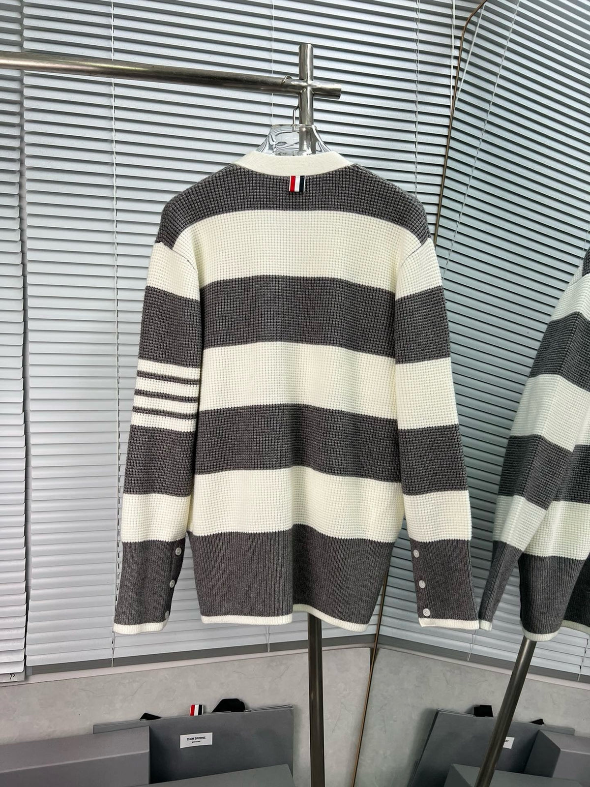 Cremefarbener Wollcardigan mit Streifen – Herren