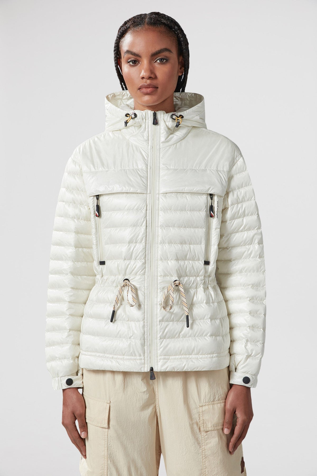 Eibing Short Down Jacket – multi-functional: the practical puffer boasts pull-out gloves and is packable- – LUX VERSE Luxury Designer Fashion Outlet