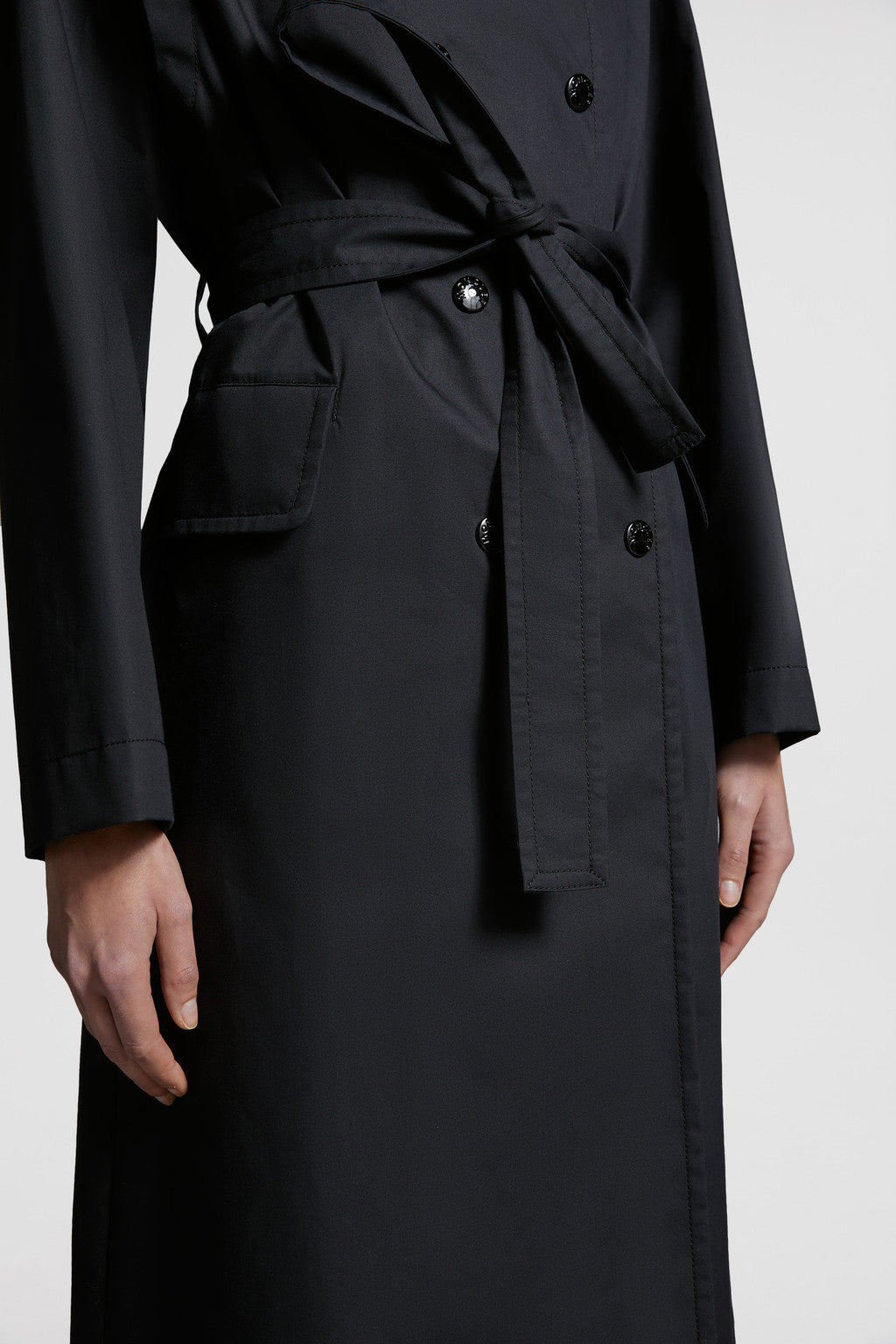 Elyme Trench Coat – boasting detachable sleeves, the coat doubles as a vest – LUX VERSE Luxury Designer Fashion Outlet