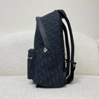 Schwarz-grauer Rucksack