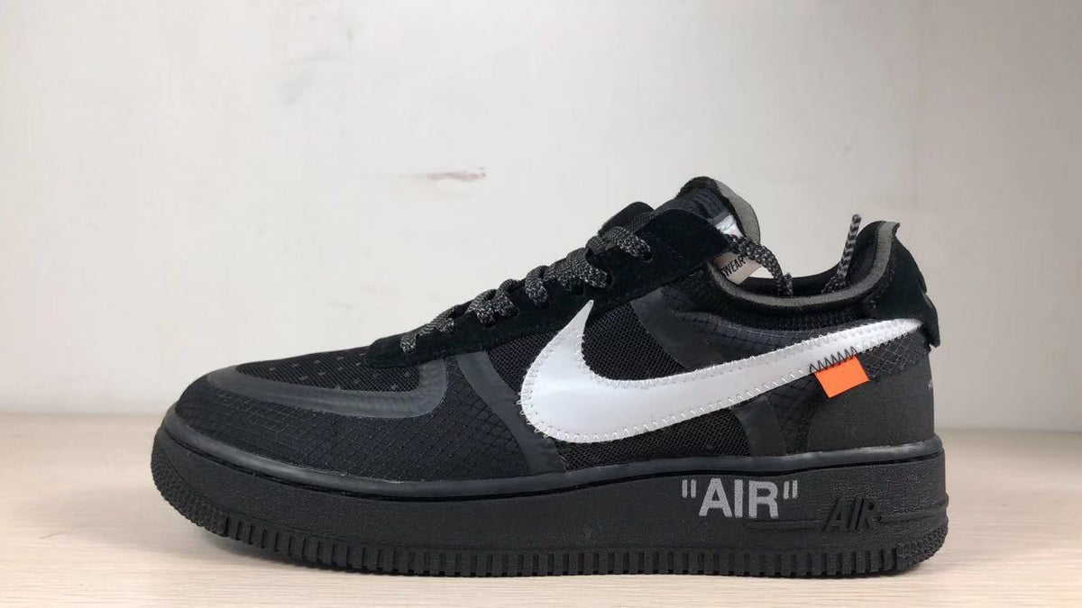 Schwarzes Leder mit kontrastierendem Swoosh, Low-Top – Herren
