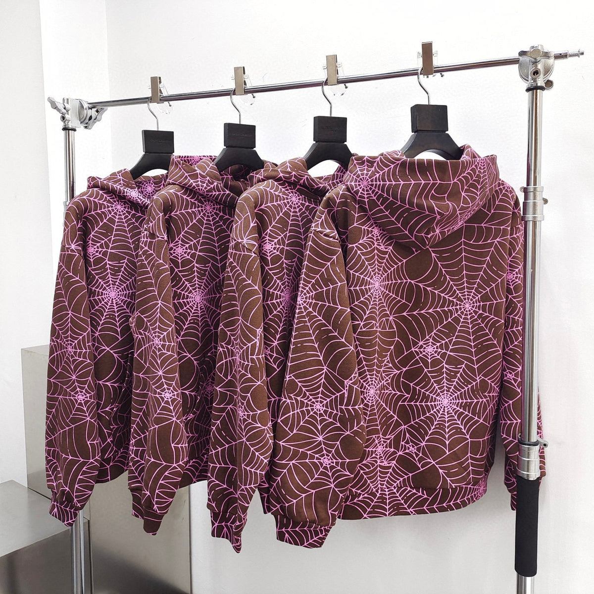 Burgundyfarbener Baumwoll-Pullover mit Webmuster – Herren