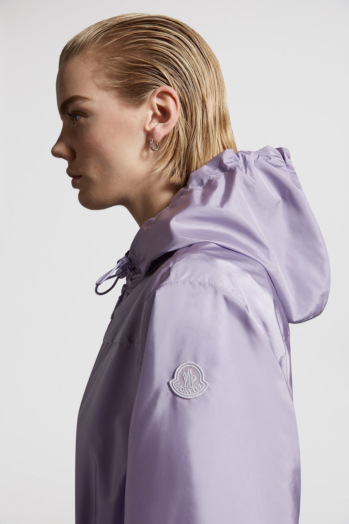 Filira Hooded Jacket – crafted from nylon technique, the hooded jacket is lightweight and breathable, while – LUX VERSE Luxury Designer Fashion Outlet