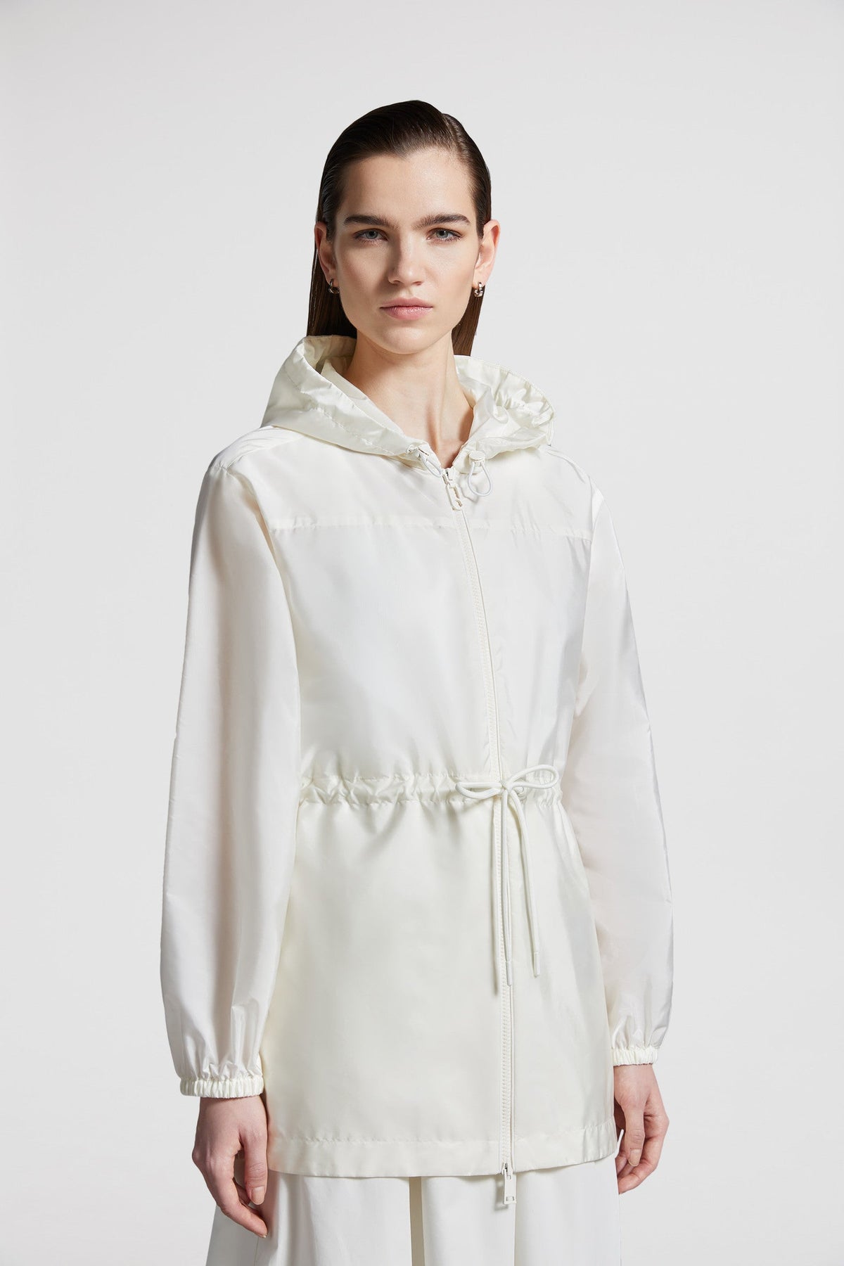 Filira Hooded Jacket – the lightness and fluidity of ballet dancers’ moves is infused into the Filira jacket – LUX VERSE Luxury Designer Fashion Outlet