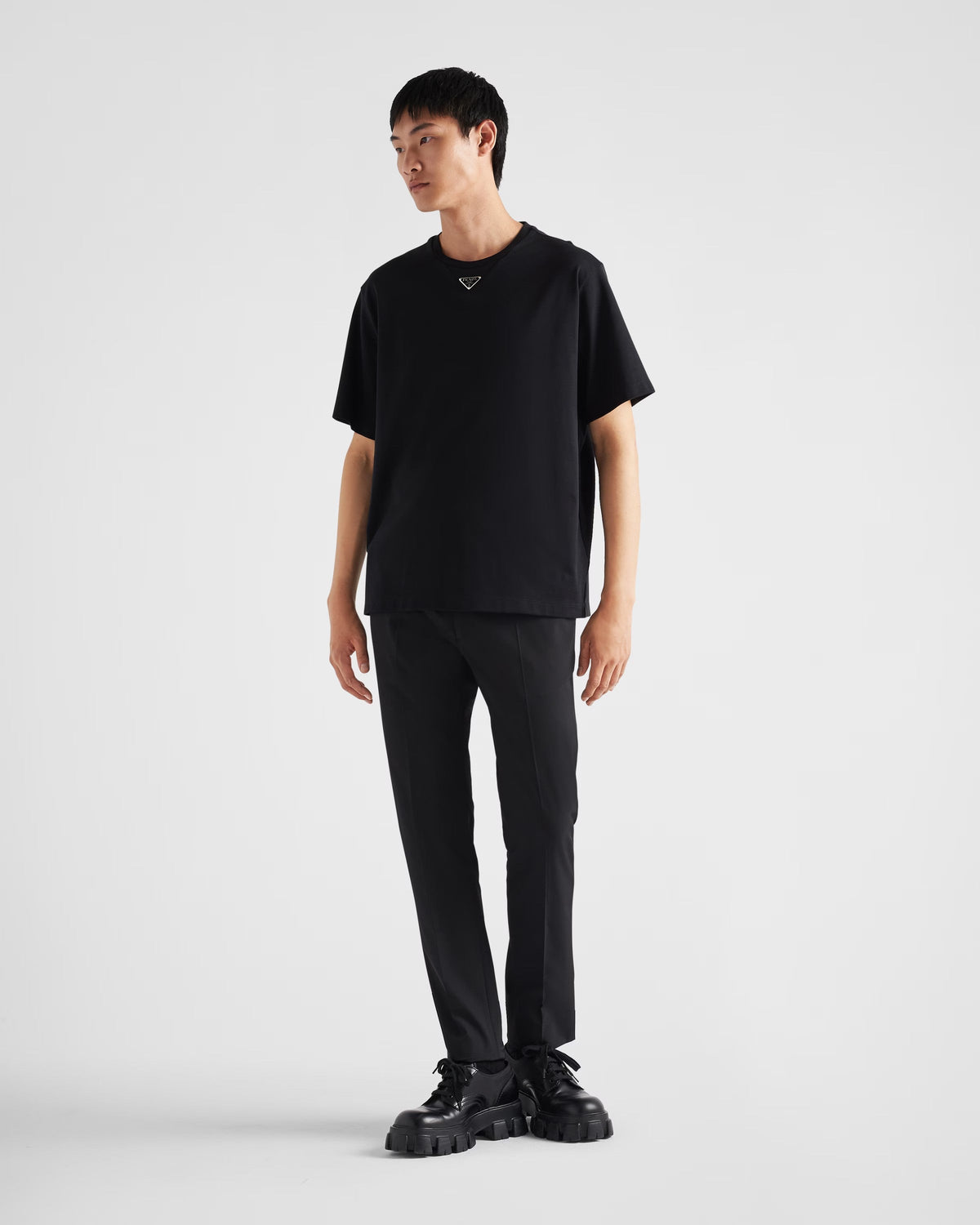 Men Casual Cotton Short Sleeve – oversized fit Short sleeves Straight hem Enameled metal triangle logo Imported – LUX VERSE Luxury Designer Fashion Outlet