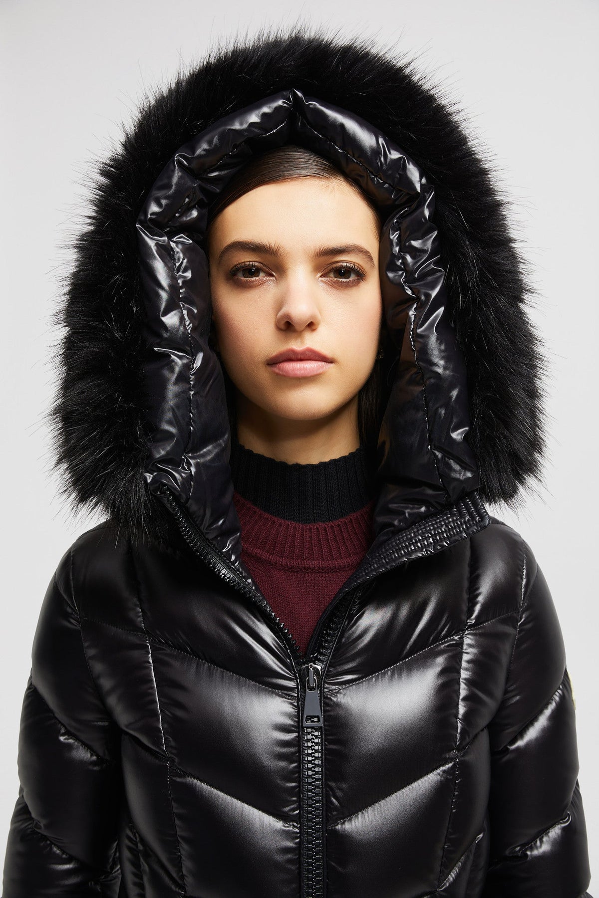 Fulmarus Long Down Jacket – the down coat's cozy synthetic trim can be easily detached, depending on your mood – LUX VERSE Luxury Designer Fashion Outlet