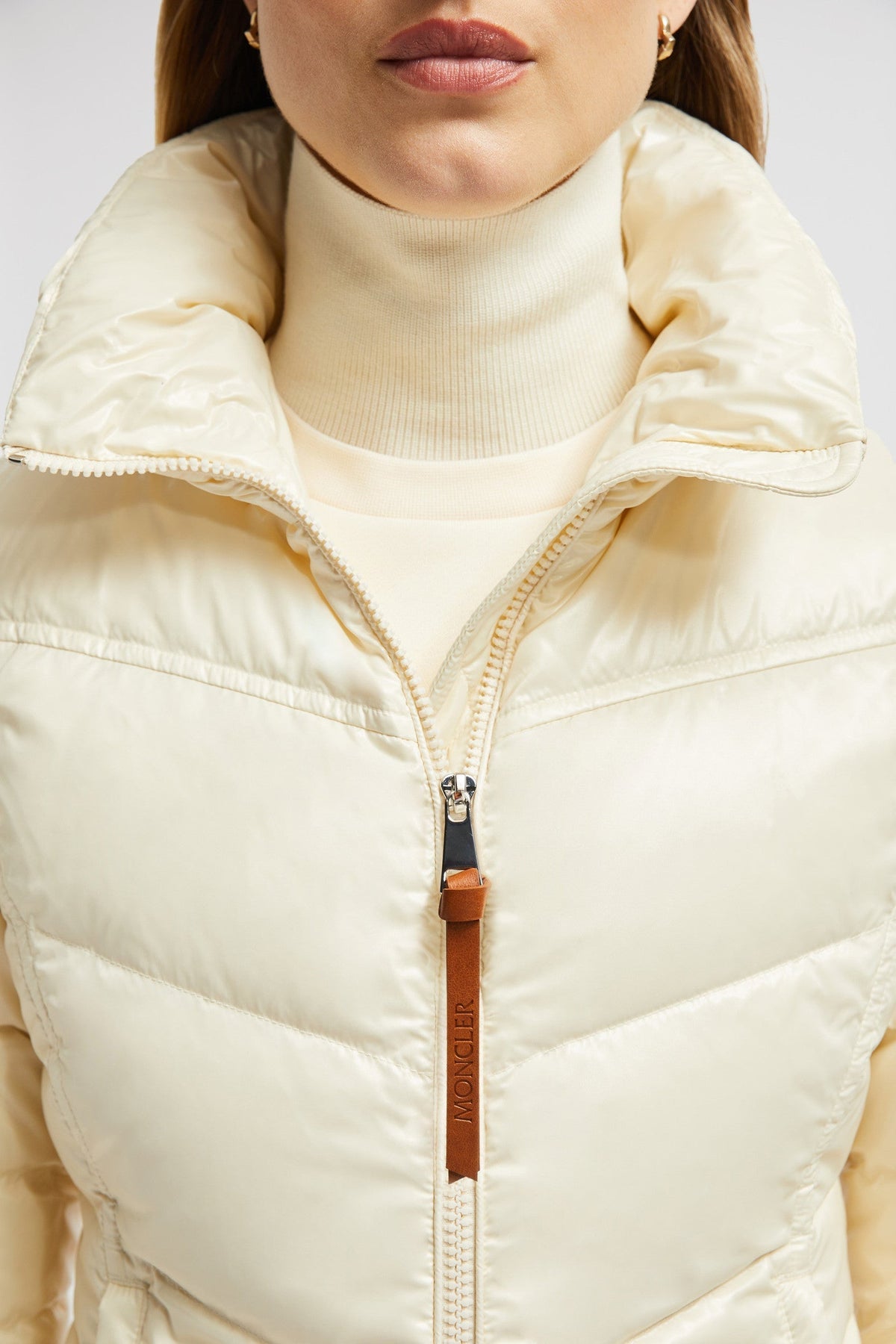 Gast Short Down Jacket – an elevated everyday piece, the Gast down jacket comes in a flattering fit-and-flare – LUX VERSE Luxury Designer Fashion Outlet