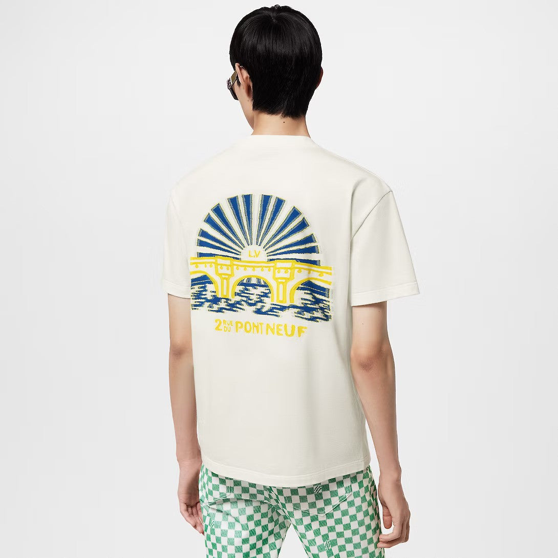 Intarsia Graphic Cotton T-Shirt – it is knitted on both sides in tones of blue, green and gold, showcasing the – LUX VERSE Luxury Designer Fashion Outlet