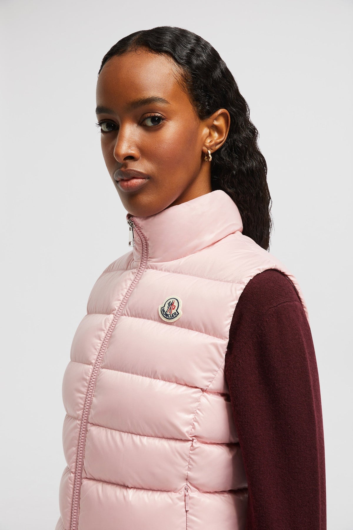 Ghany Down Classic Vest – the Ghany vest for women revisits the archives and draws inspiration from iconic – LUX VERSE Luxury Designer Fashion Outlet
