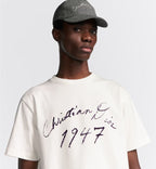 Handwritten Text Relaxed-Fit T-Shirt – signature along with the year of the House's first collection – LUX VERSE Luxury Designer Fashion Outlet
