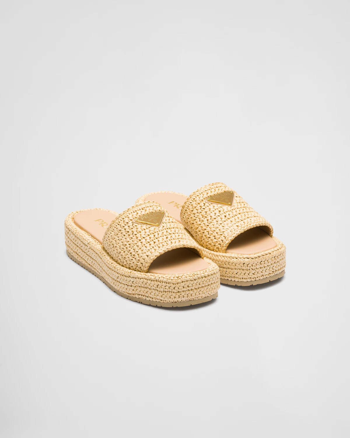 Crochet flatform slides – a simple yet sophisticated crochet pattern enhances the design of these flatform – LUX VERSE Luxury Designer Fashion Outlet