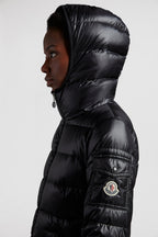 Glements Mid-Length Down Jacket – a contemporary mid-length design, the Glements down jacket comes in a streamlined, – LUX VERSE Luxury Designer Fashion Outlet