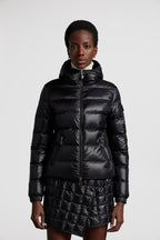 Gles Short Down Jacket – the hooded puffer is crafted from recycled longue saison, a nylon fabric notable for – LUX VERSE Luxury Designer Fashion Outlet