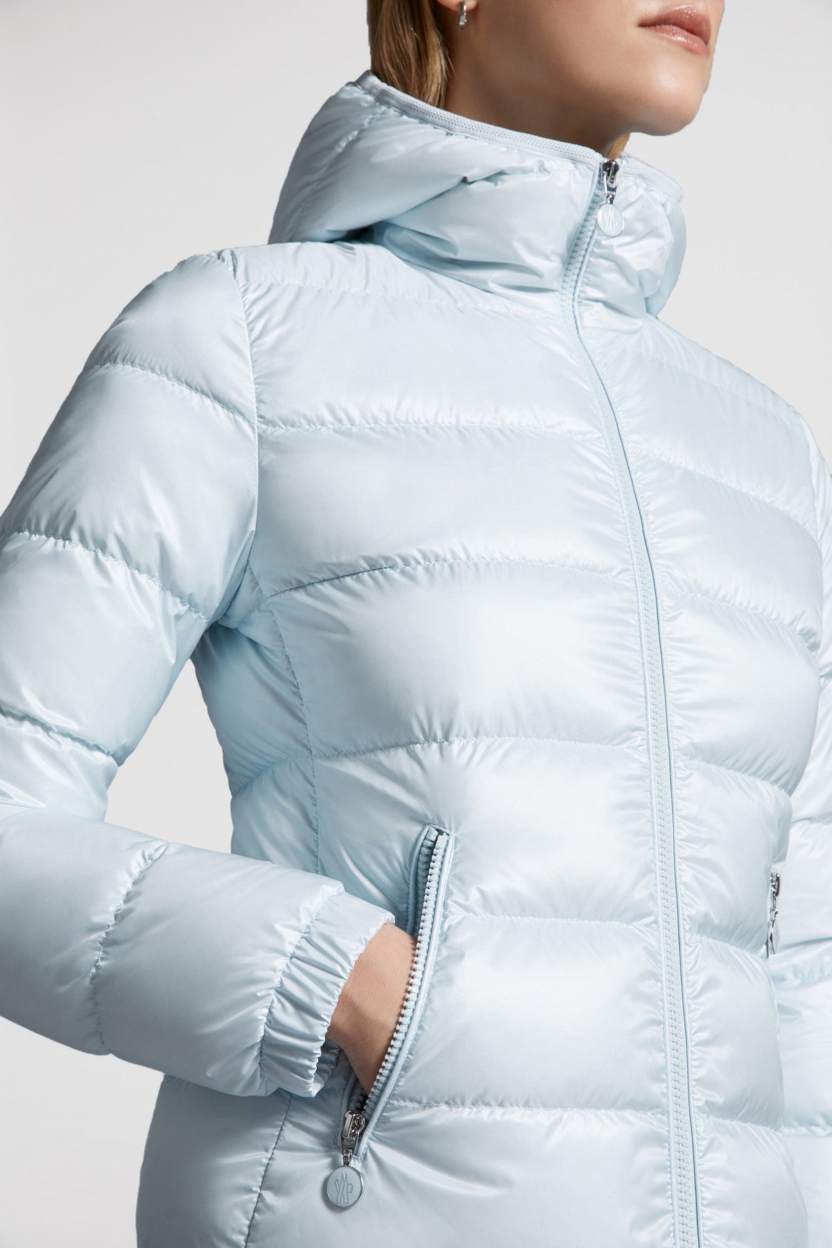 Gles Short Down Jacket – crafted from longue saison Longue saison lining Down-filled Hood Inner front flap – LUX VERSE Luxury Designer Fashion Outlet
