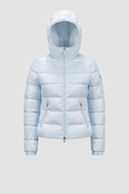 Gles Short Down Jacket – the Gles down jacket is characterized by classic boudin quilting and an iconic patch – LUX VERSE Luxury Designer Fashion Outlet