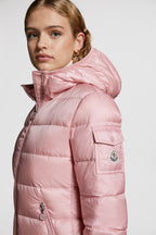 Gles Short Down Jacket – the hooded puffer is crafted from recycled longue saison, a nylon fabric notable for – LUX VERSE Luxury Designer Fashion Outlet