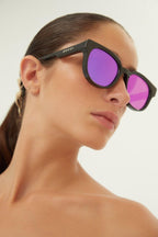 Black sporty sunglasses – sporty and vintage inspired this squared style is made in full plastic with – LUX VERSE Luxury Designer Fashion Outlet