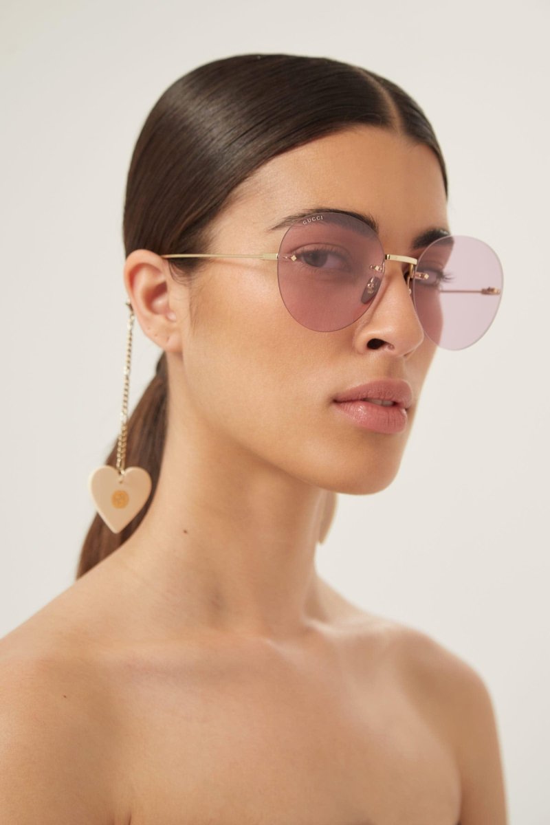 Chain gold round sunglasses with heart charms – fashionable extra-round shape combined with metal chain temples – LUX VERSE Luxury Designer Fashion Outlet