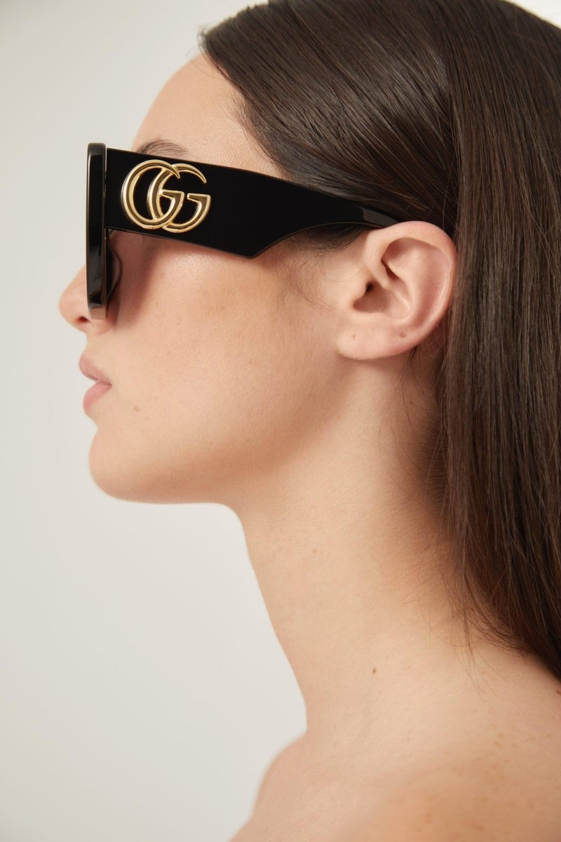 GG0956S oversized black sunglasses with maxi logo – oversize gemetric shape in plastic chacacterized by bold volumes and strong – LUX VERSE Luxury Designer Fashion Outlet