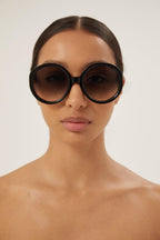 GG1256s oversized round black GG sunglasses – fashion yet easy-to-wear oversize round shape – LUX VERSE Luxury Designer Fashion Outlet