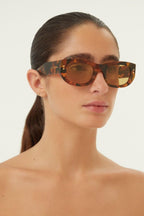 Havana bold sunglasses – this narrow rectangular style is characterized by a bold volume and texture, – LUX VERSE Luxury Designer Fashion Outlet