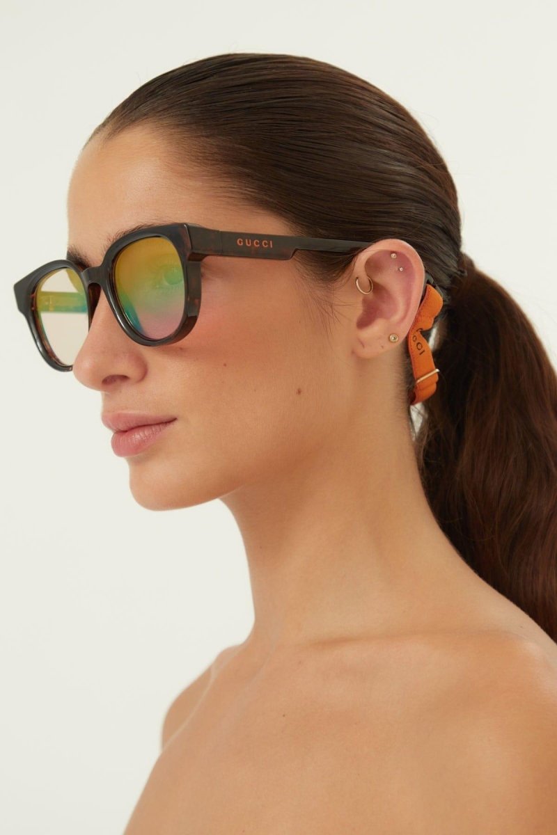 Havana sporty sunglasses – sporty and vintage inspired this squared style is made in full plastic with – LUX VERSE Luxury Designer Fashion Outlet