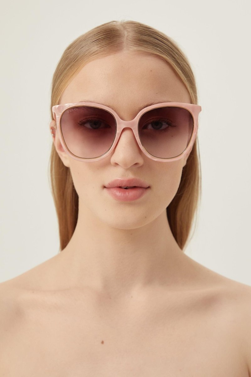 Pink cat-eye sunglasses – it features a metal rim on the front – LUX VERSE Luxury Designer Fashion Outlet