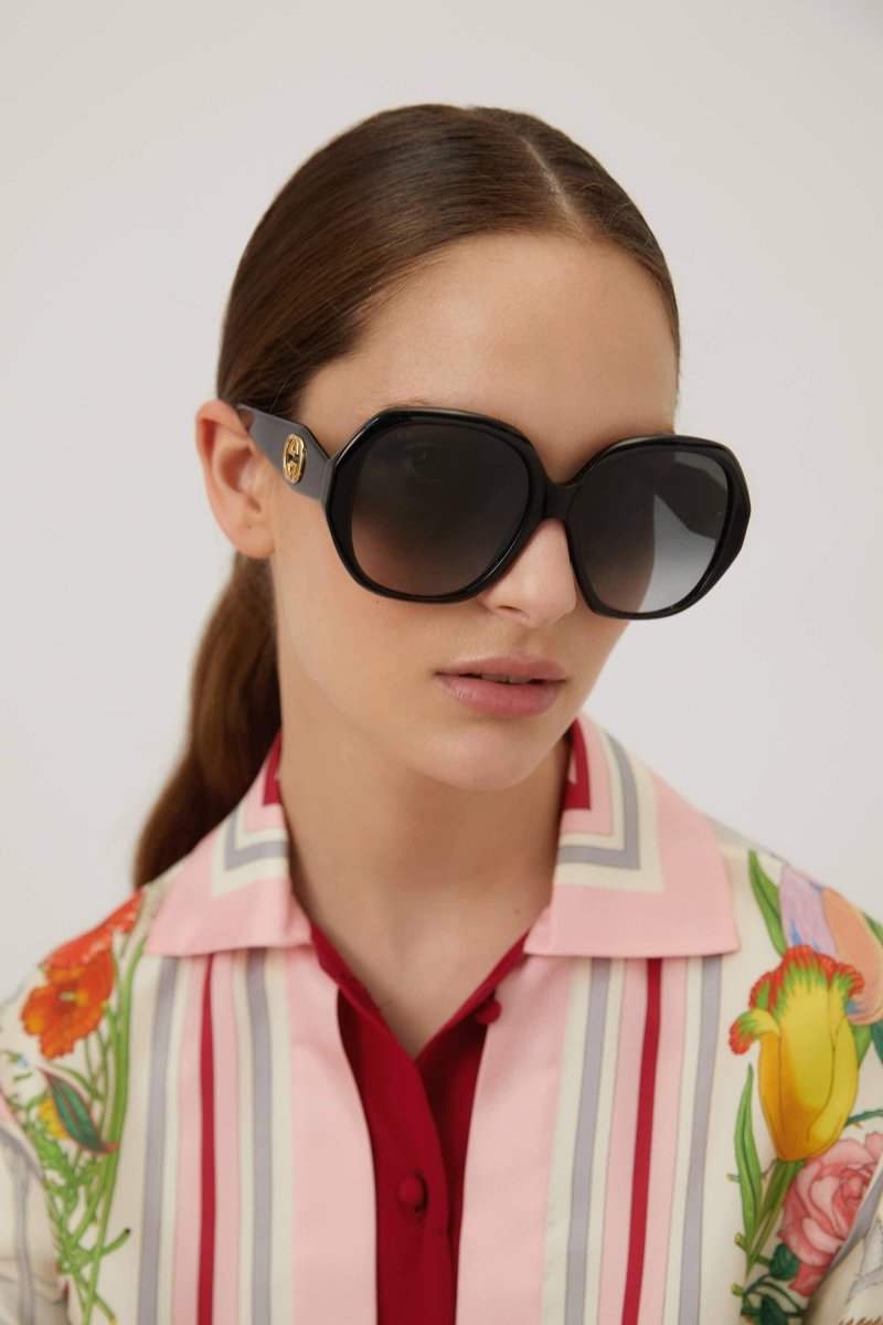 Round black femenine sunglasses – the oversize octagonal shape in acetate characterized by geometric volumes combines – LUX VERSE Luxury Designer Fashion Outlet