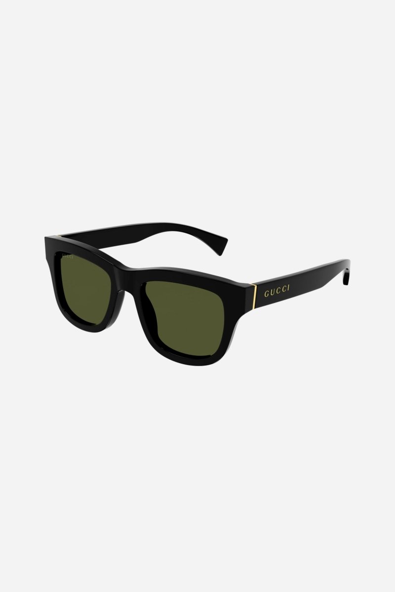 Soft squared black and green sunglasses – simplicity, attention to detail and a discreet logo, just like a high-end jacket – LUX VERSE Luxury Designer Fashion Outlet
