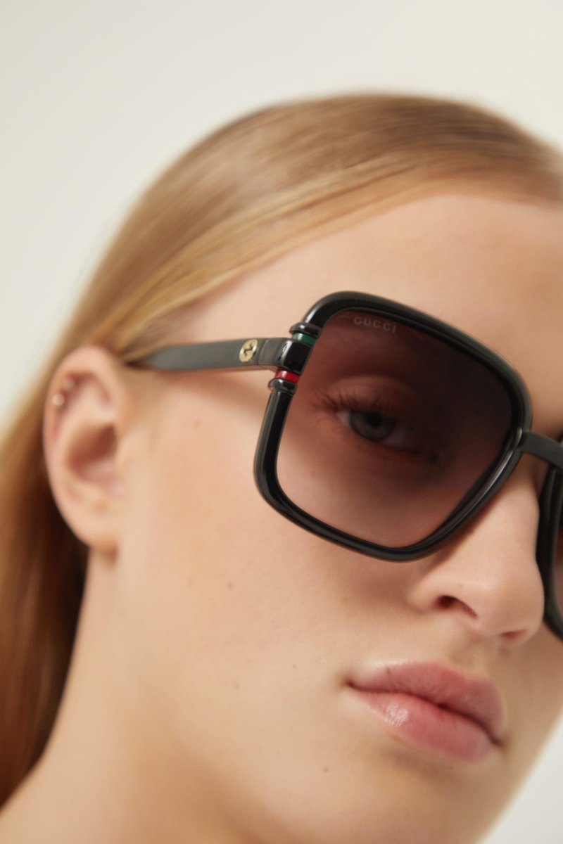 Square shape black sunglasses – this is a new interpretation of the web for a classic and sophisticated woman – LUX VERSE Luxury Designer Fashion Outlet