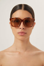 Squared havana sunglasses – the new Aria collection embodies Alessandro Michele’s personal reflection on – LUX VERSE Luxury Designer Fashion Outlet