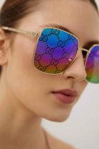 Squared sunglasses with logo all over logo on lenses – this elegant and sophisticated black rounded cat-eye distinguished by matelassé – LUX VERSE Luxury Designer Fashion Outlet