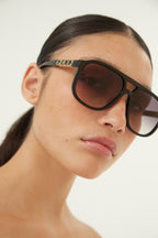 Vintage look pilot sunglasses – script logo with a new design.Here the logo is obtained from a gold plaque – LUX VERSE Luxury Designer Fashion Outlet