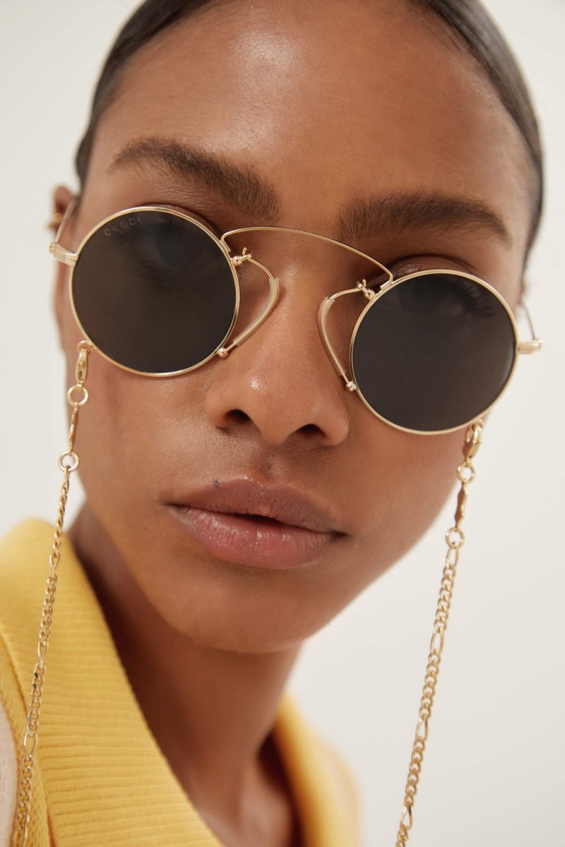 Vintage look round sunglasses inspired on the 20s – this construction has been recently re-interpreted by during the Ouverture – LUX VERSE Luxury Designer Fashion Outlet