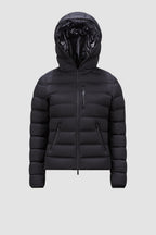 Herbe Short Down Jacket – a hood with shiny logo lettering adds another hint of brand DNA to the puffer jacket – LUX VERSE Luxury Designer Fashion Outlet