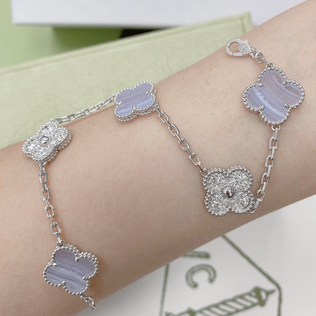 Clover  5 Motif Diamond Purple Chalcedony Bracelet Silver – LUX VERSE Luxury Designer Fashion Outlet