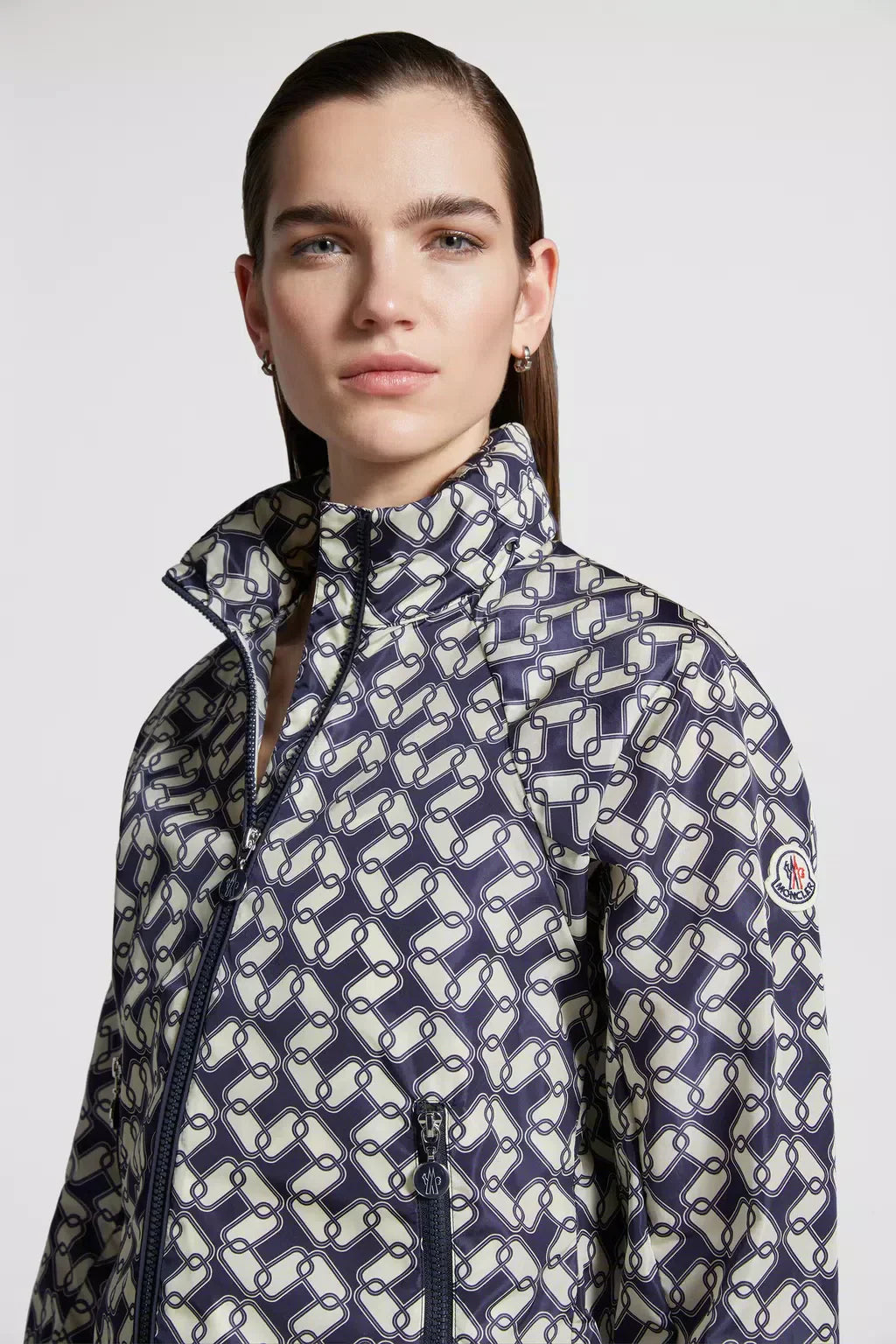Marpessa Hooded Jacket – the Belcastel down jacket is crafted from luxurious teddy, a material that adds – LUX VERSE Luxury Designer Fashion Outlet