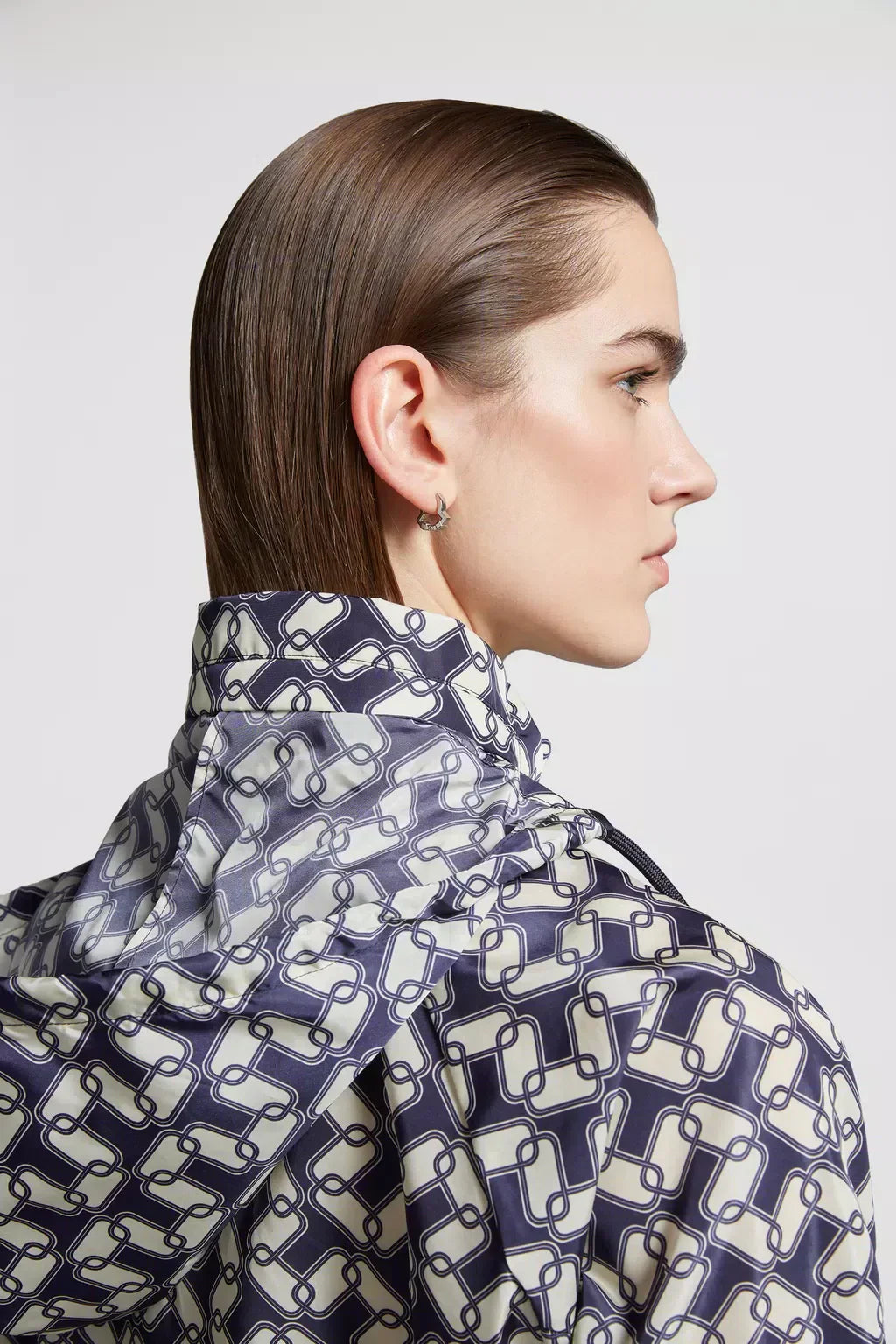 Marpessa Hooded Jacket – the Belcastel down jacket is crafted from luxurious teddy, a material that adds – LUX VERSE Luxury Designer Fashion Outlet