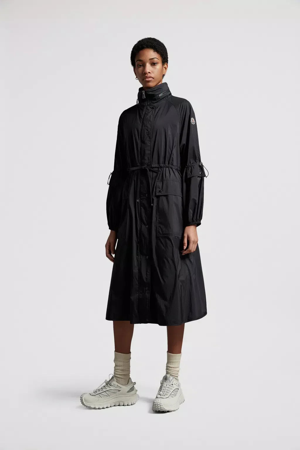 Lins Parka – gold-toned buttons provide the finishing touches – LUX VERSE Luxury Designer Fashion Outlet