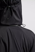 Lins Parka – emblematic of comfortable elegance, the Corinto down jacket is characterized – LUX VERSE Luxury Designer Fashion Outlet