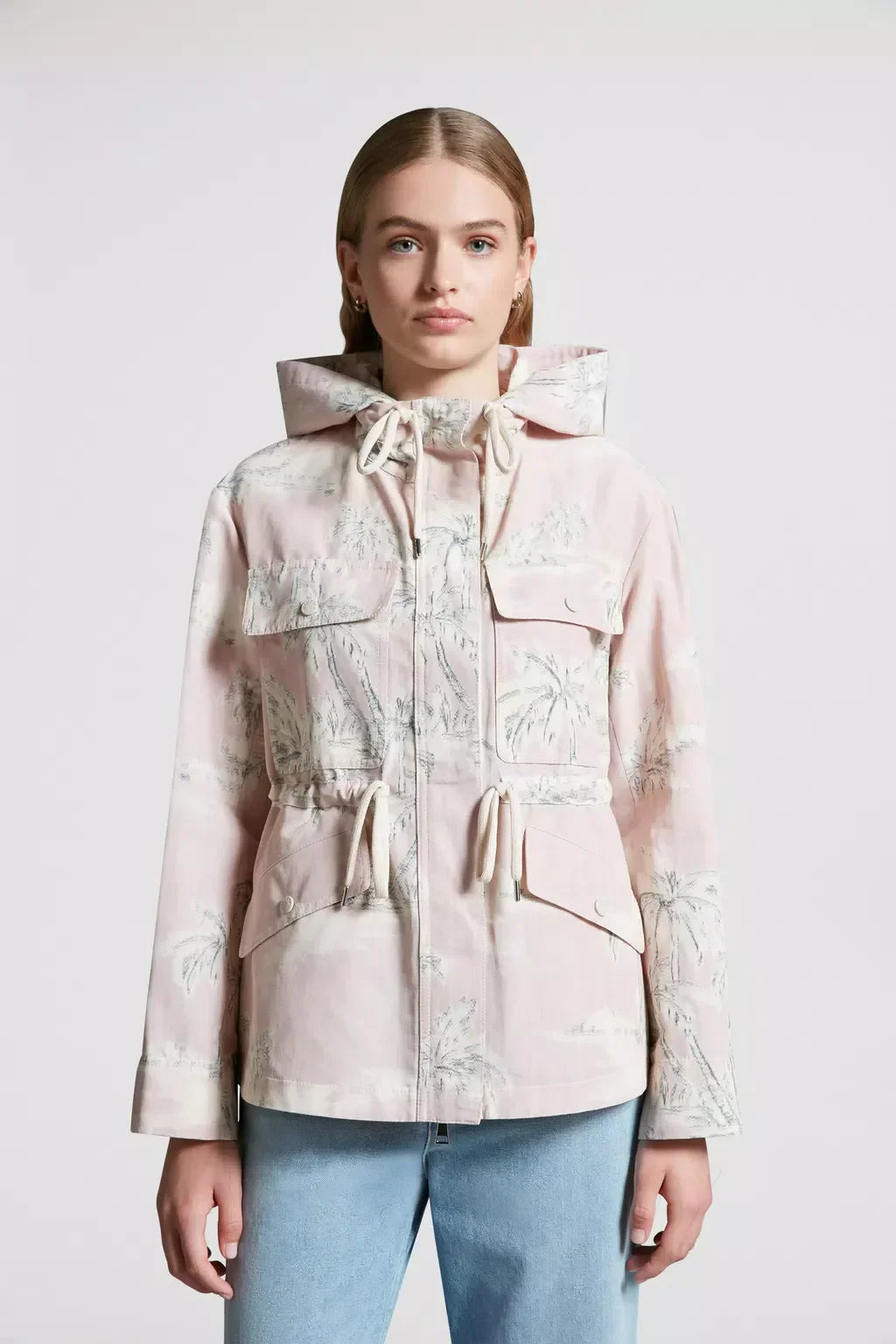 Marpe Hooded Jacket – the hooded puffer is crafted from recycled longue saison, a nylon fabric notable for – LUX VERSE Luxury Designer Fashion Outlet